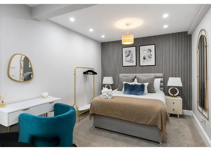 Luxe And Modern Studio- Sleeps Three